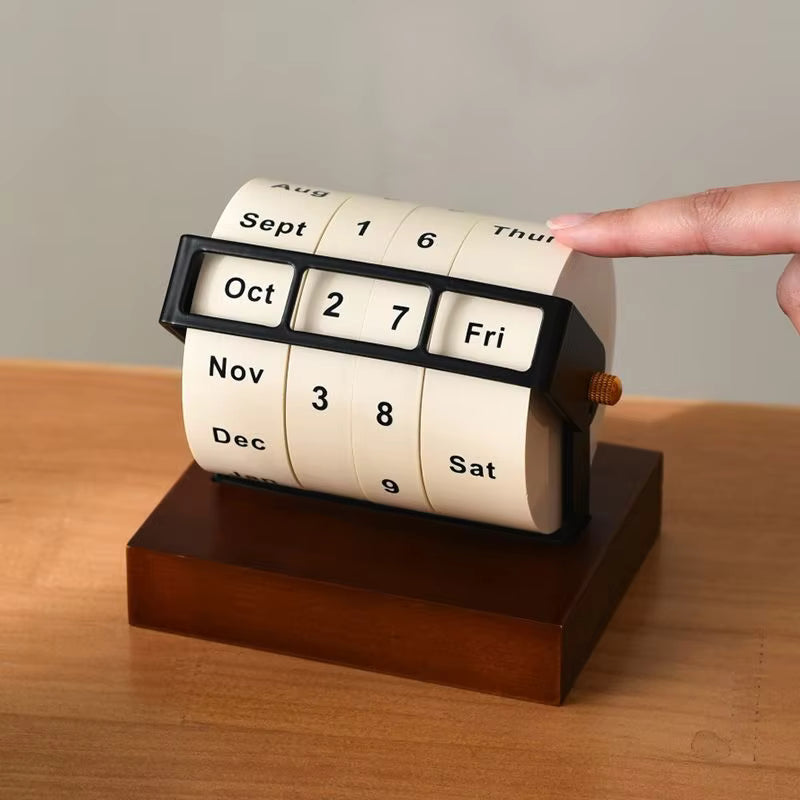 Adjustable Rotating Calendar Ornament