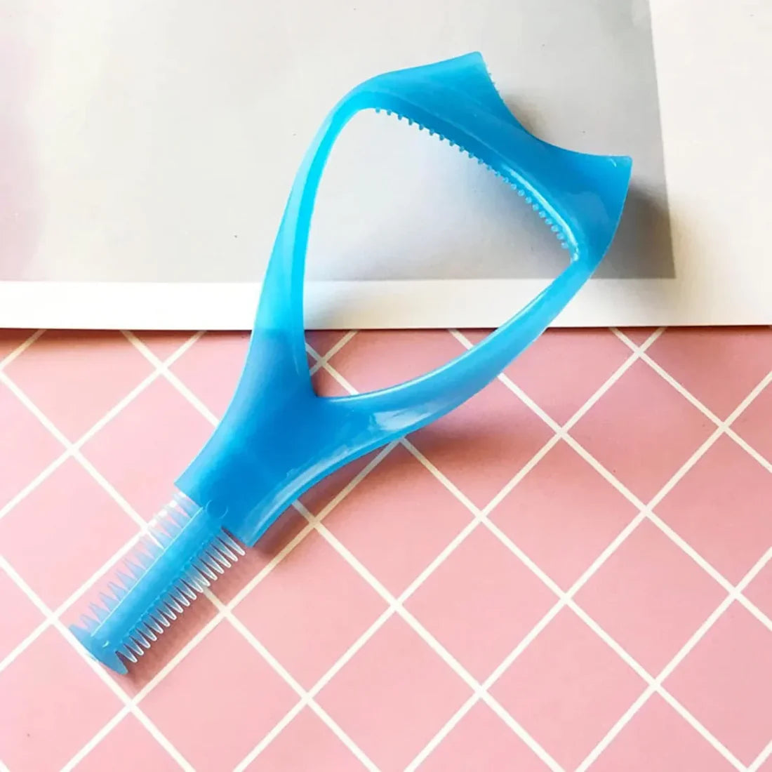 Triple Function Mascara Shield Tool