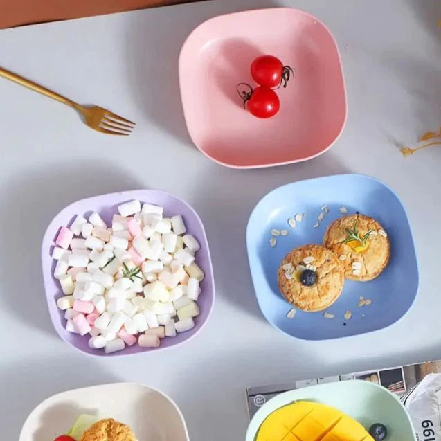 2 Piece Microwave-Safe Plastic Plate Set