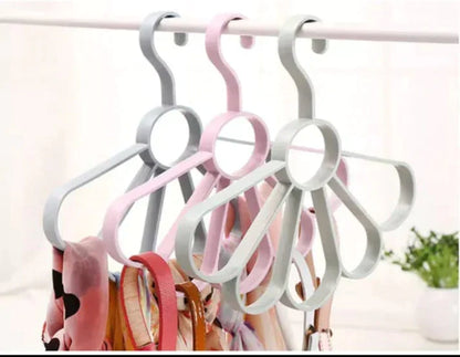 5 Ring Unique Design Multipurpose Hanger