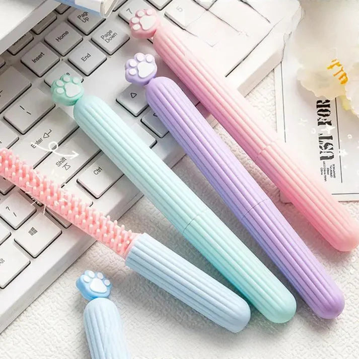 Plastic Comb With Protective Lid