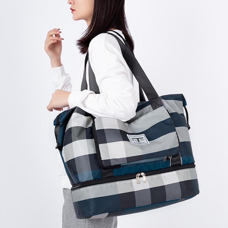 Multicolor Expandable Travel Bag
